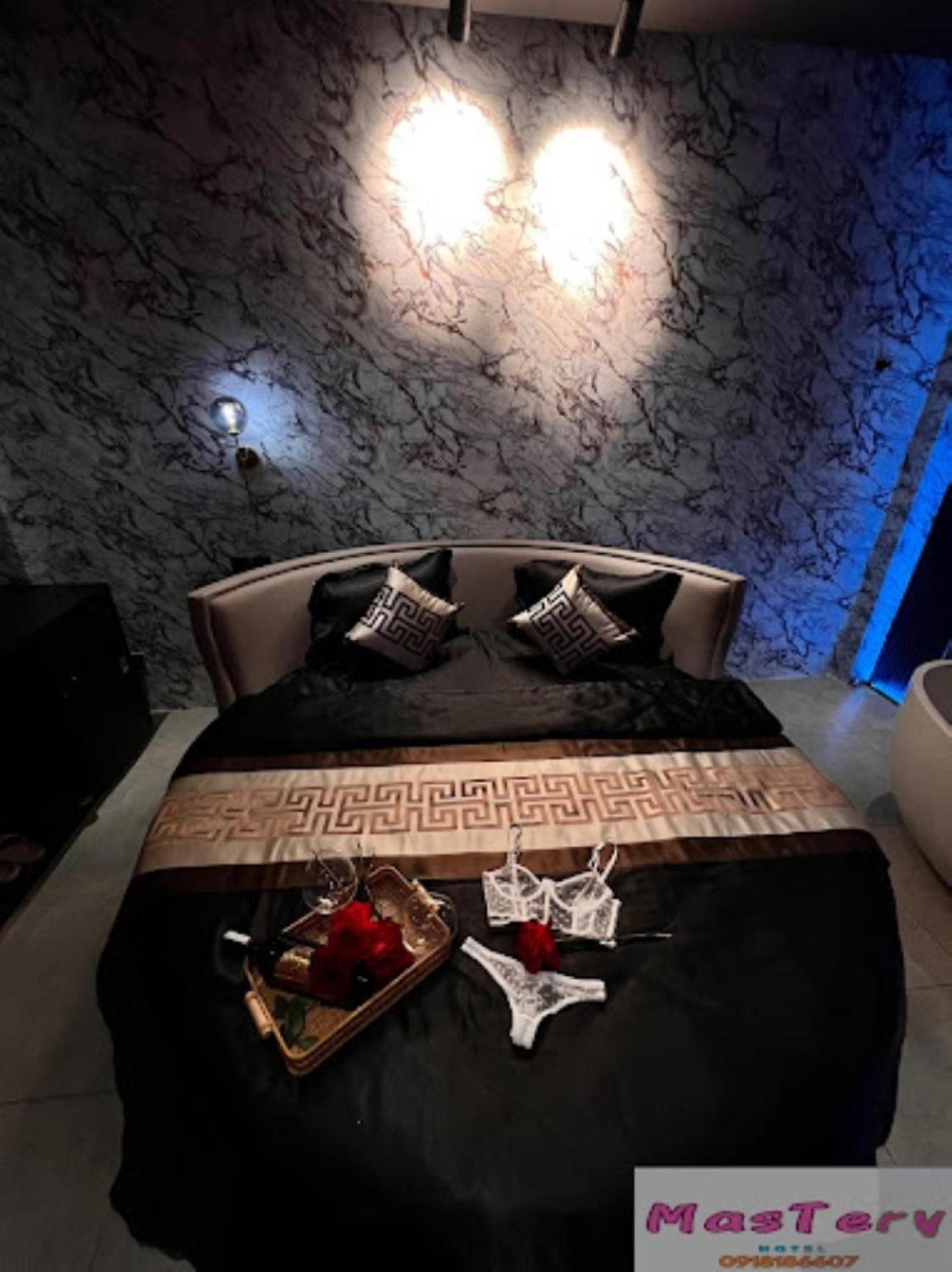Hotel Mastery Nha Be *